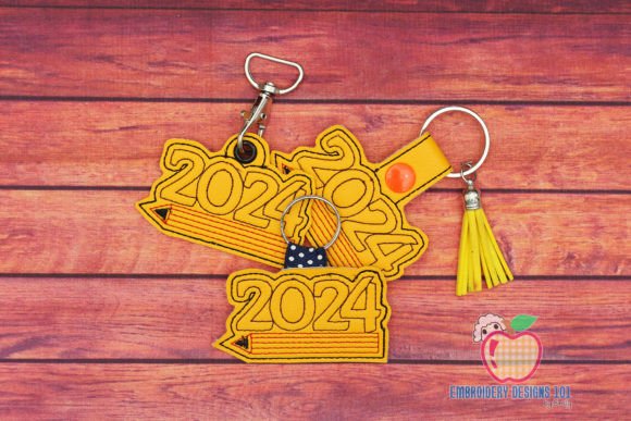 Class of 2024 Keyfob Keychain ITH